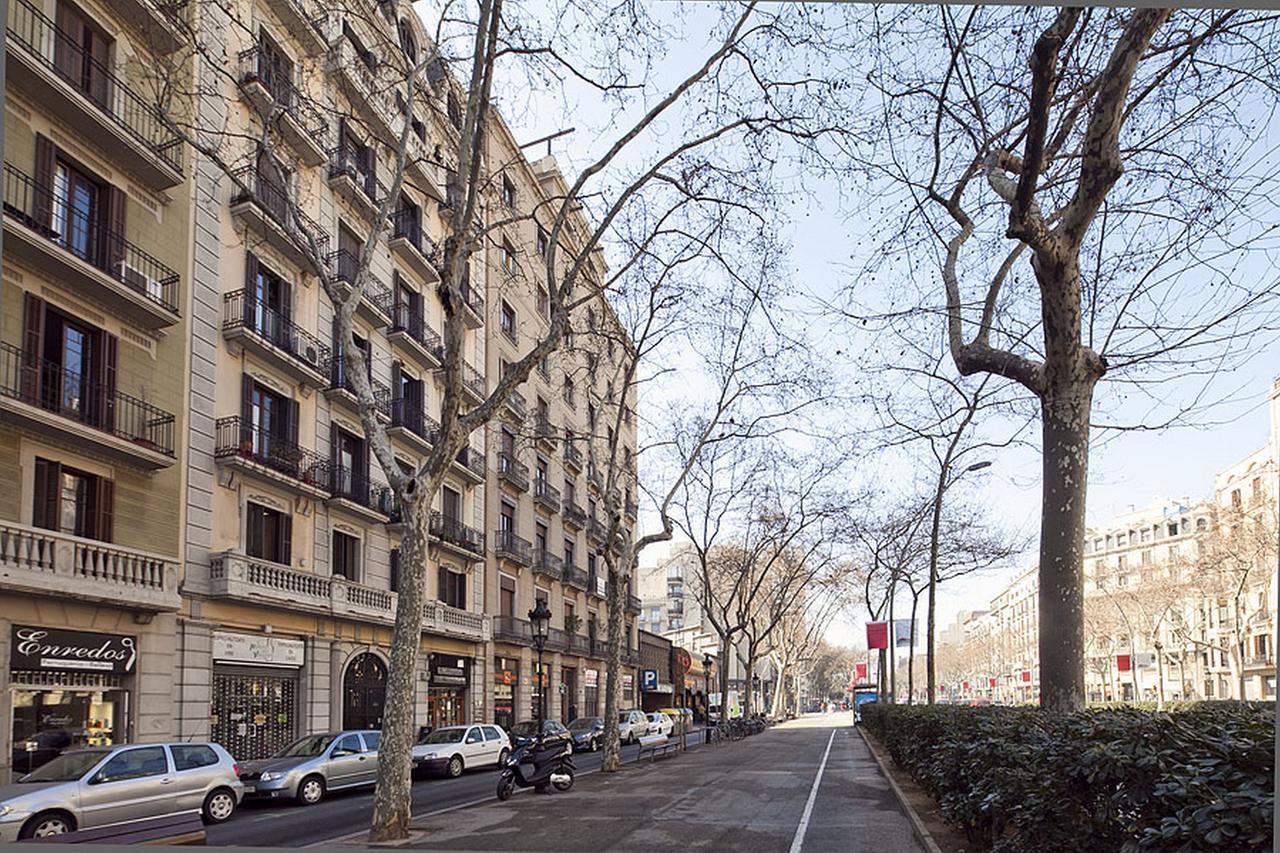 Central And Spacious Family Apartment Barcelona Eksteriør billede